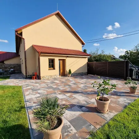 Rodinny Dum U Rybnika V Blizkosti Olomouce Villa Hlusovice
