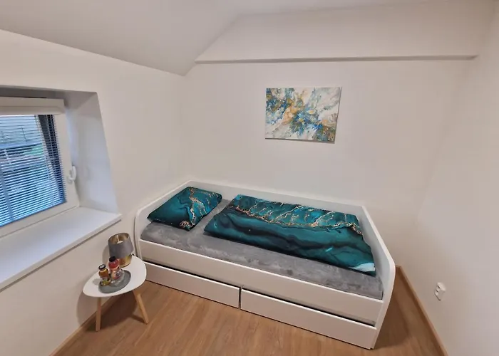 Villa Rodinny Dum U Rybnika V Blizkosti Olomouce Hlusovice
